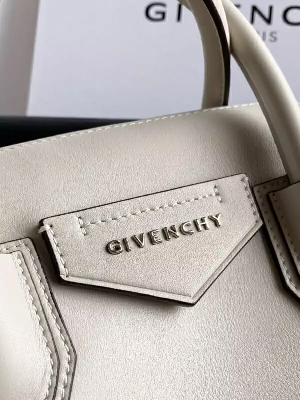 givenchy aaa qualite sac a main  pour femme s_103bb534